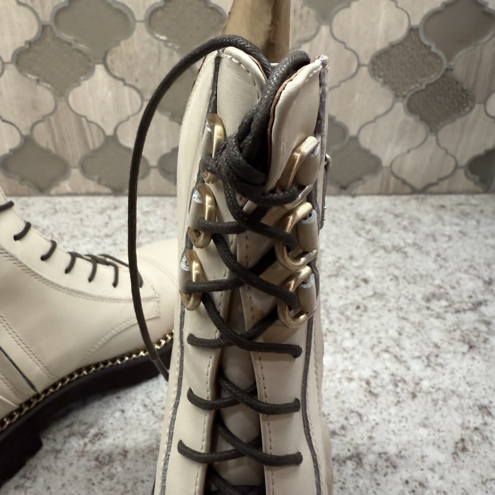 Sam Edelman Lenley Modern Ivory Leather Combat Boots Gold Chain New Cute Sz 8 - Picture 9 of 11
